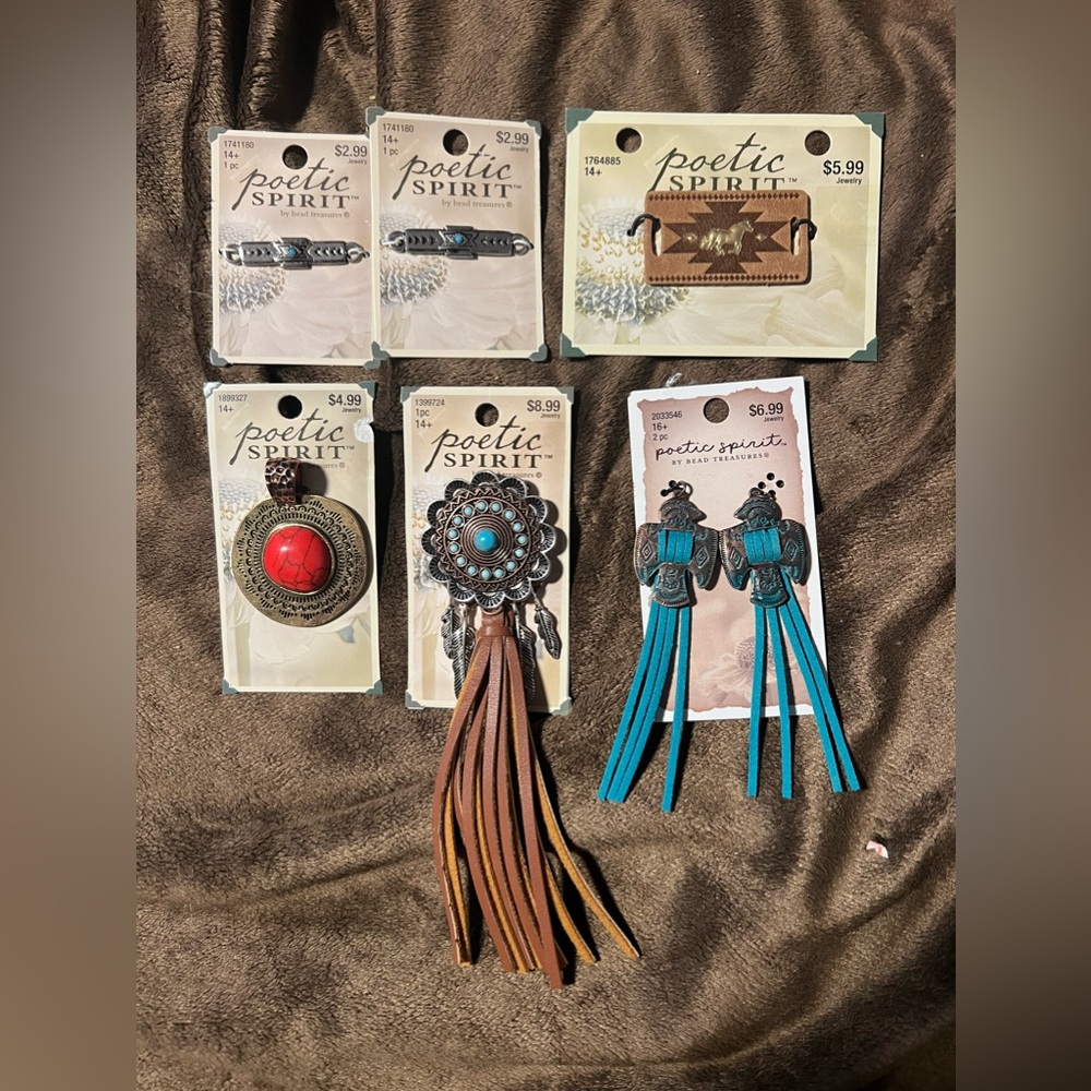 Western Jewelry Pendants